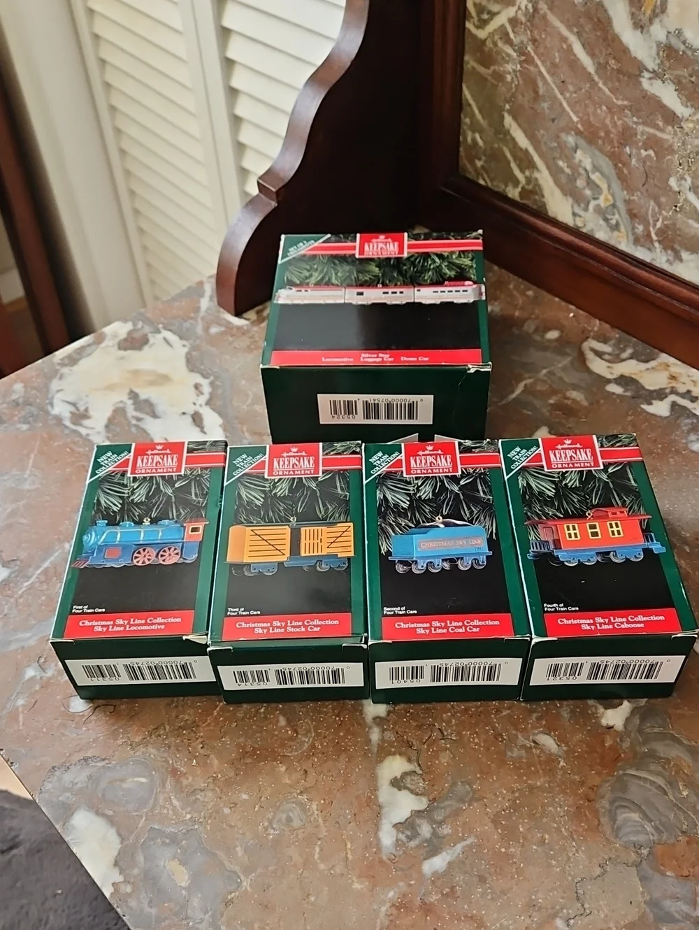 NWT Vintage 90's Hallmark Christmas Skyline Collection Train Set